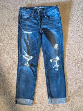 American Eagle Outfitters Distressed Blue Boyfriend Jeans